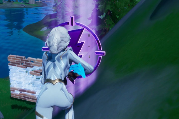 Fortnite : Utiliser une emote au centre de l'oeil de la tempête en Tornade, défi éveil saison 4