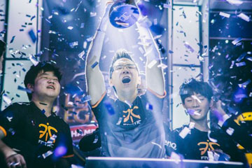 YellOwstaR rejoint Team LDLC