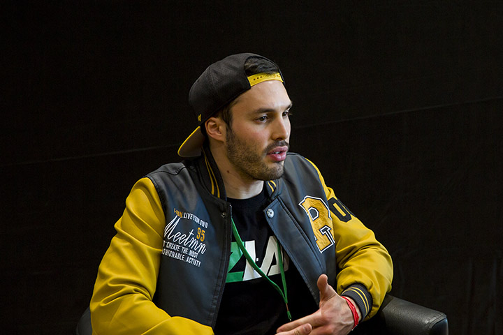 Dach : « C'était un moment improbable d'entendre 200 claviers pendant la dictée »