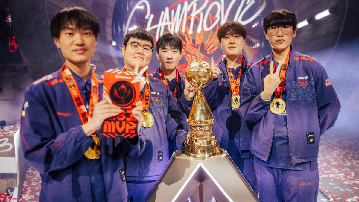 JDG vainqueur du MSI 2023 contre BLG dans un duel 100% chinois