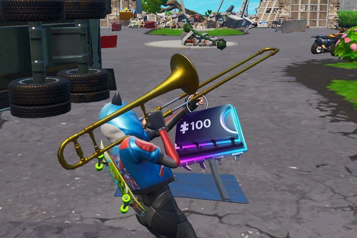 Fortnite : Puce 58 Décryptage, Utiliser l'emote Trombone triste à l'extrémité nord de Snobby Shores, Défi