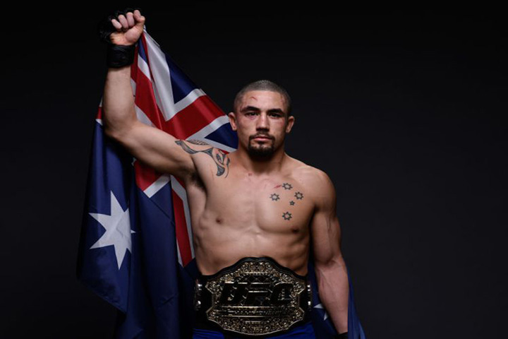 Robert Whittaker champion d'UFC et fan de LoL