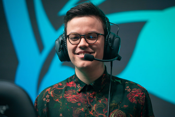 Jesiz veut jouer avec FORG1VEN