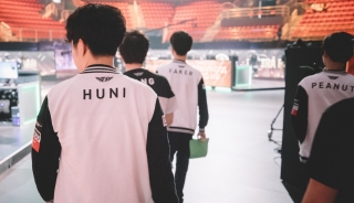 Qui sera le 6e joueur SKT aux Worlds ?