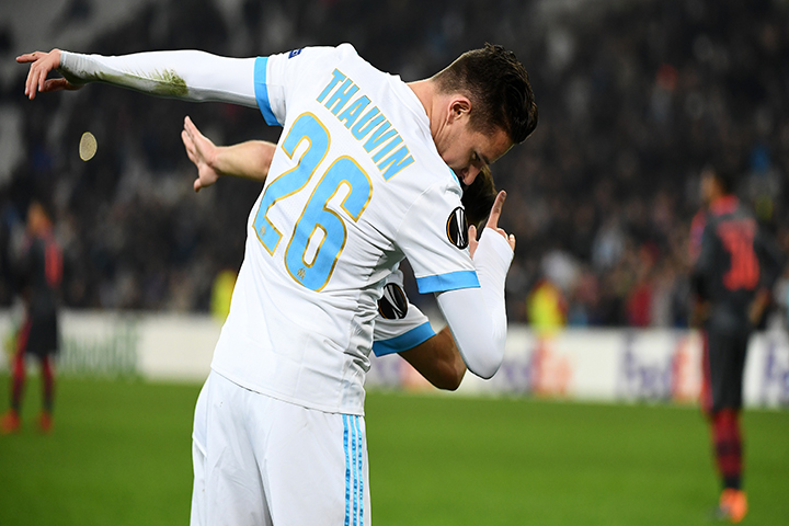 FIFA 19 : TOTW 11 prédictions, Thauvin, Ronaldo, Sterling dans l'équipe de la semaine ? - FUT