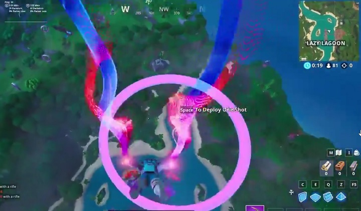 Fortnite : Puce 70 Décryptage, Traverser en chute libre les anneaux au dessus de Lazy Lagoon avec la traînée de condensation Bariolé, Défi