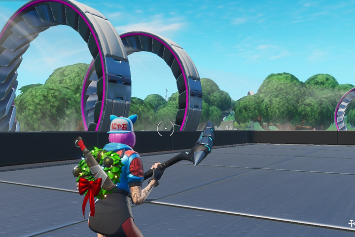 Fortnite : Voler sur le sillage aérien de Mega Mall, défi semaine 1 saison 9 - Étape 2