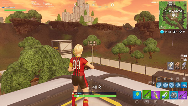 Carte : bâtiment à Tilted Towers et fusée présente