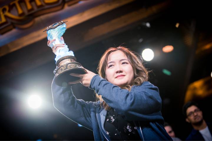 Hearthstone : VKLiooon, première championne du monde de HS