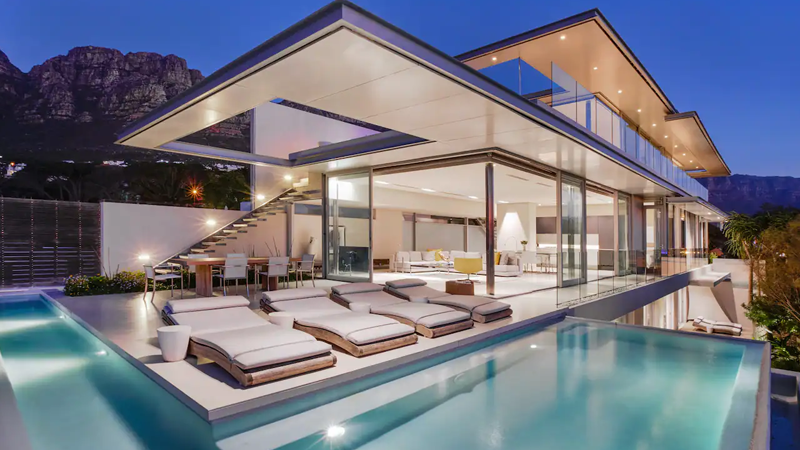 Combien coûte la villa des Croûton en Afrique du Sud et où se trouve-t-elle ?