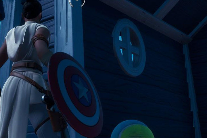 Fortnite : Rebondir sur différents jouets pour chien au Manoir d'Ant-Man, défi semaine 2 saison 4