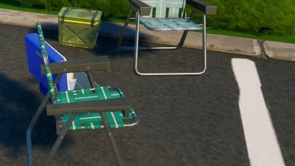 Détruire des objets à Retail Row, Lazy Lake, Pleasant Park ou Holly Hatchery dans Fortnite, défi saison 7